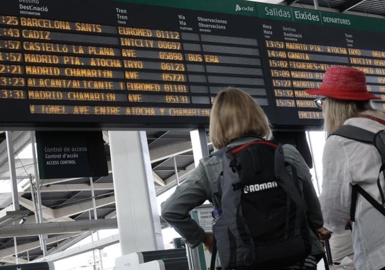 Pierde un vuelo a Cuba tras llegar el tren a Madrid con retraso y Renfe la indemniza con más de 1.000 euros